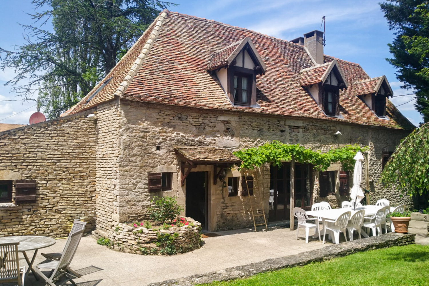 Le Rosseau Cottage